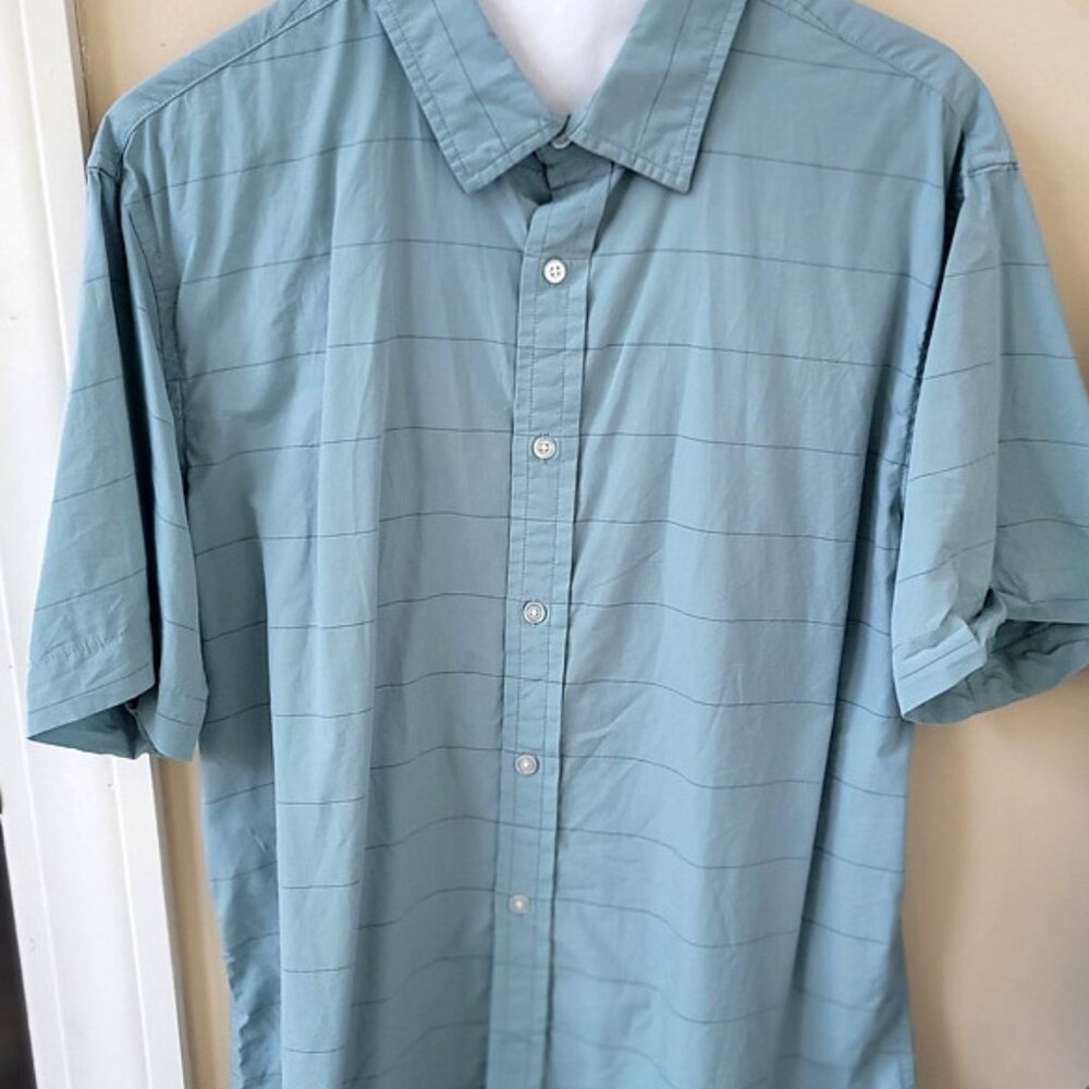 Banana Republic Men's Short Sleeve Button-Up Shirt (L)